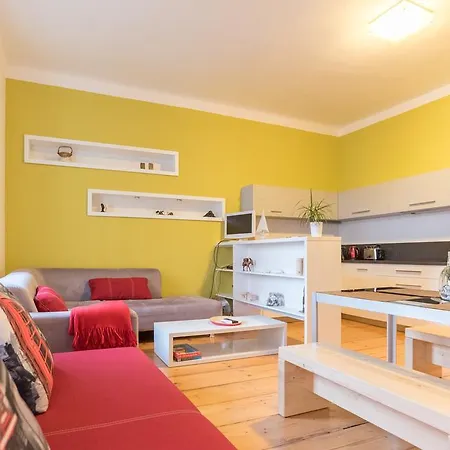 Apartment Sirius A In Center Of Cb. *