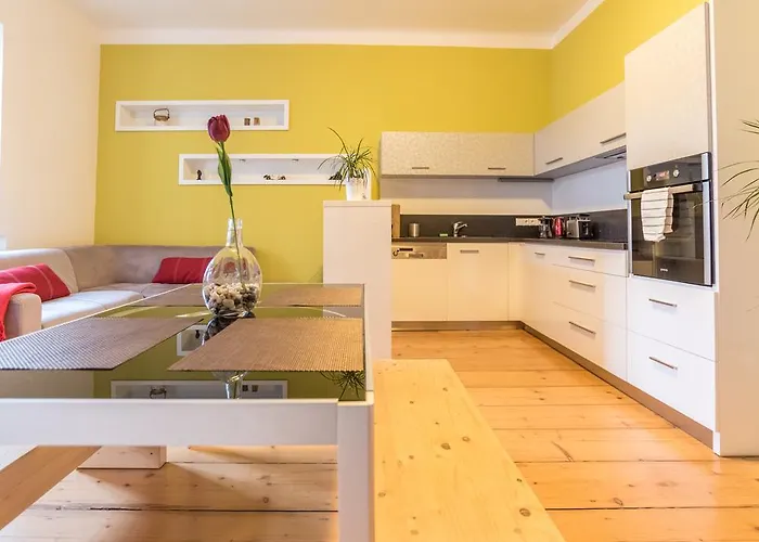 Sirius A In Center Of Cb. *